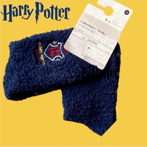Harry Potter Navy Fuzzy Socks - Picture 2 of 8